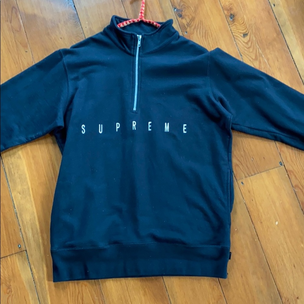 NWOT Black and White Supreme Zip with pockets
